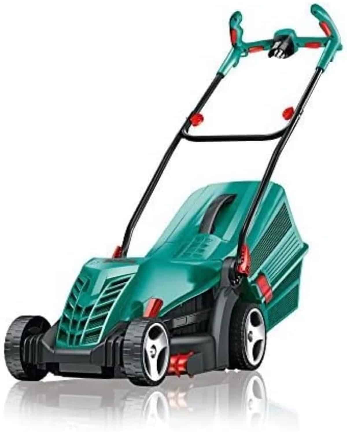 Test : tondeuse Bosch ARM34, puissance et précision 1300 W