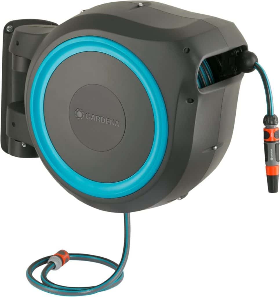 Test du dévidoir automatique mural Gardena Rollup M/L 25 m