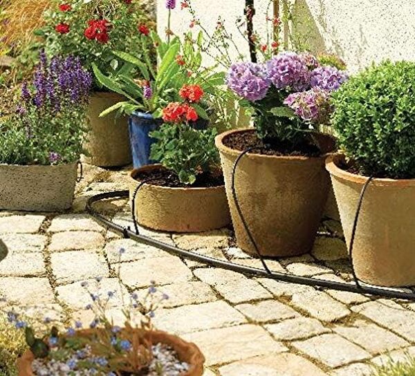 HOZELOCK - Kit d'Arrosage Goutte-à-Goutte pour 25 Pots : Système Autonome Complet avec son Programmateur Select Controller, Idéal pour Plantes en Pots et Bordures, Arrosage Économe en Eau [2804 1240]