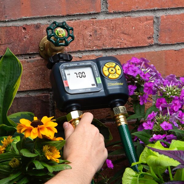 Melnor AquaTimer 65139AMZ Minuteur numérique d'arrosage programmable à 2 Zones, Ensemble de Connexion Rapide, Noir, Jaune